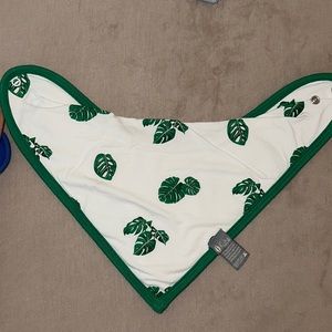 Kyte baby bib
Bundle!